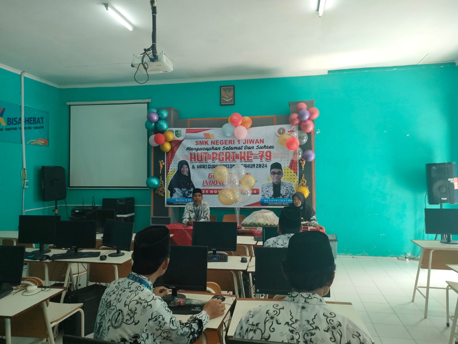 HUT PGRI DI SMKN 1 JIWAN